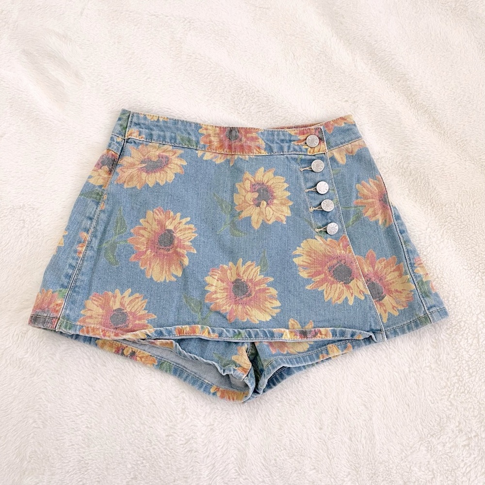 Urban Outfitters BDG Sunflower Skort